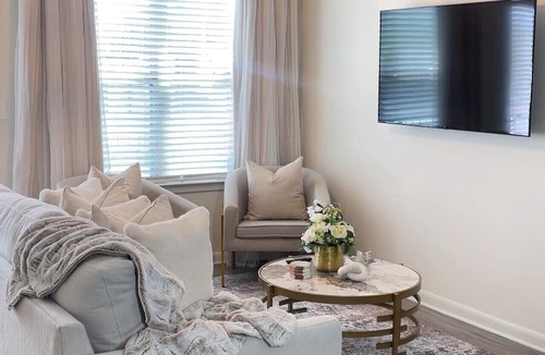 Inman Park Apartment | Atlanta Beltline Luxury Double Suite