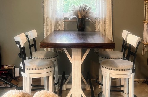 Franklin House | Two-mile Getaway. 3 bedroom house in quiet neighborhood in the country