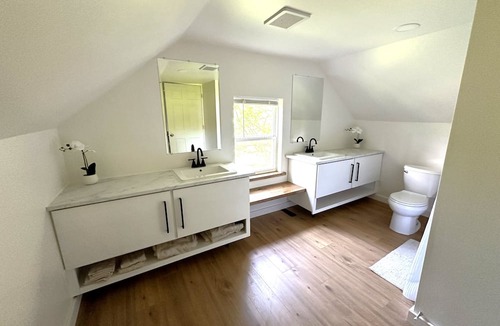 Batavia House | Private 2-bed/2 bath house w/Hot Tub, yard in Batavia 15 minutes to Darien Lake