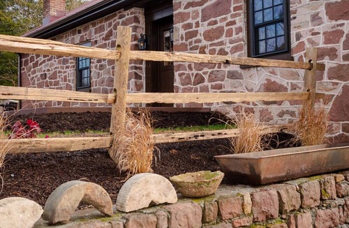 Stouchsburg House | Lancaster Mill Stay Reinholds PA