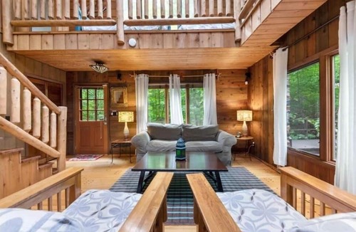Union Pier House | Lakefront! Secluded, HotTub, Fire Pit, Private Dock&boats 90 Min from Chicago