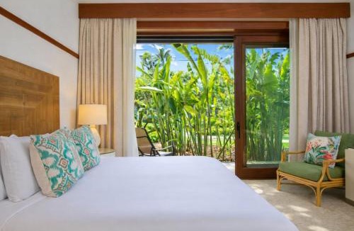Montage Kapalua Bay Apartment | The Resort at Kapalua Bay Oceanfront 3 BR Sleeps 8 Luxury Resort Living Complimentary Car with 6 Nights MON-2204 by KBM