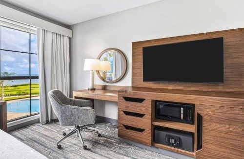 Kahului Hotel | Hampton Inn & Suites Maui North Shore