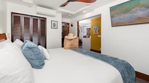 Maalaea Apartment | Spectacular luxury , modern oceanfront condo Maalaea-Kihei ,Maui