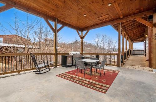 Chalet Village North House | 6 bedroom 10 Bed Chalet with Theatre Gameroom Community Pool and Tennis Courts