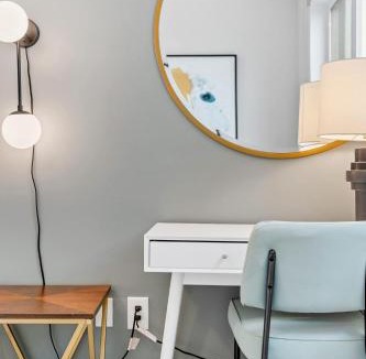 SoNo Apartment | 1B1B Midtown Apartment Private Balcony, Views, Gym - 1B4