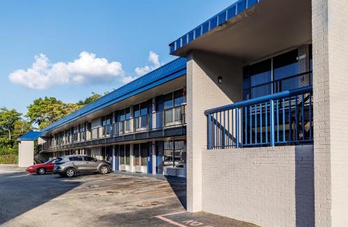 Gantt Hotel | Budget Inn Greenville By Hotel O I-85
