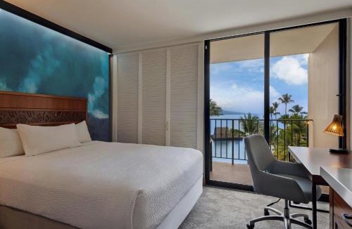 Historic Kailua Village Hotel | Courtyard by Marriott King Kamehameha's Kona Beach Hotel