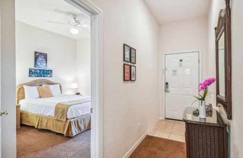 Bahama Bay House | 3BR Lakeside Apartment at Bahama Bay