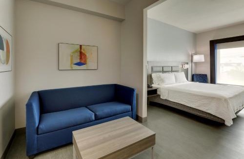 Richmond Hotel | Holiday Inn Express Hotel & Suites Richmond by IHG