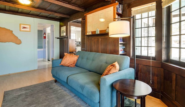 Walk to Beach: Catalina Gem w/Deck!