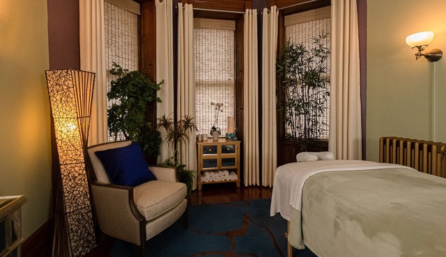 Reynolds Mansion B&B