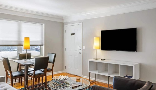 Brookwood Courtyard by BCA Furnished Apartments Bcc2b 04 D