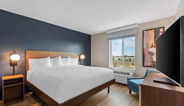 Everhome Suites Panama City Beach - 30A in Panama City Beach