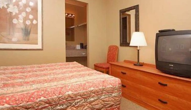 Econo Lodge Downtown