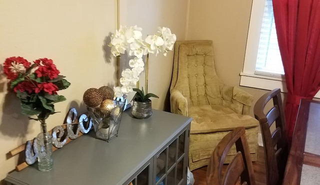 Lake Lure Mountain Bungalow - Pet Friendly. Cozy home with fenced in yard!