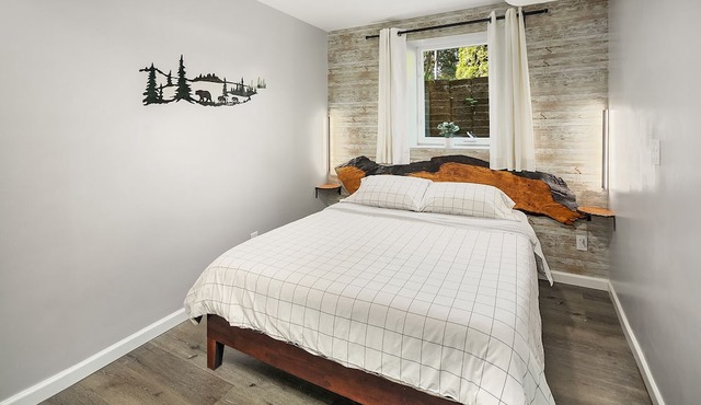 Forest Apartment - Free Parking - Fast WIFI - AC