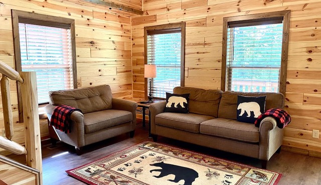 Black Bear Retreat 2Bed 2Bath Cabin Peaceful Retreat