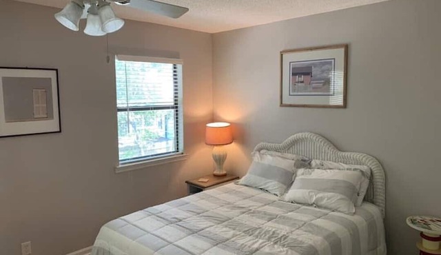 Beautiful Vacation Villa - Beach, Parks, Village