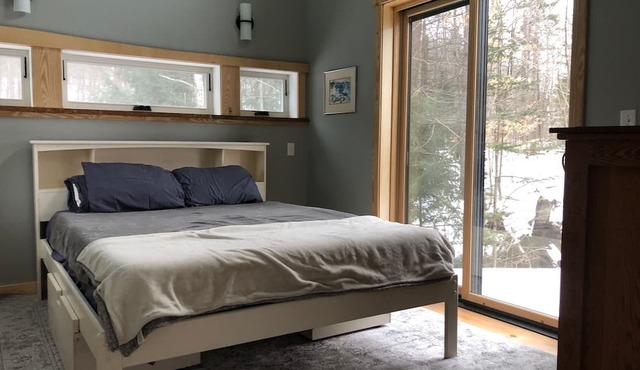 Warren, VT- Cool & funky guest house at Prickly Mountain in Warren