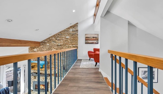 Mountain Retreat ★ HEATED POOL ★ Amazing Views!