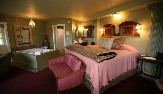 It's Another Beautiful Day At Cabernet Cottage in Langley, On Whidbey Island