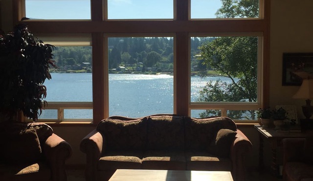 Lakefront retreat. Welcome to Big Lake. 4 Bedroom House