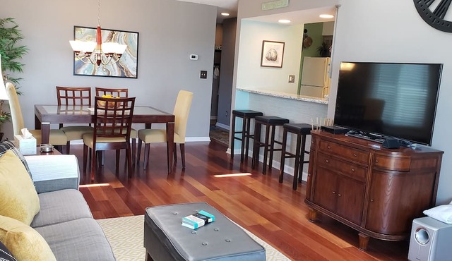 Classy, Clean & Elegant Oceanfront 'Penthouse' ~ in Surfside Beach