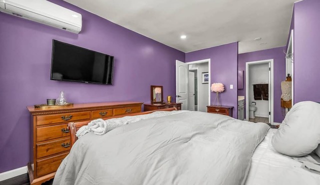 Culver City Manor - Entire 2-Bedroom Condo in Near LAX and SoFi Stadium in Culver City