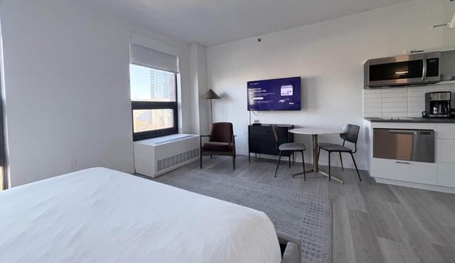 Cozy 1 Bedroom Apartment 1 Queen Bed|LIC