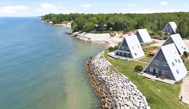 Juniper Presents: Chalet #16 Lake Michigan View & Resort Amenities
