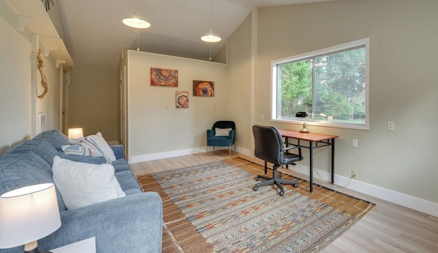 Beach & Bay Access! 5-Acre Whidbey Island Retreat in Greenbank