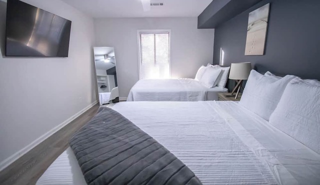 Modern Sandy Springs Stay | Near Buckhead in Atlanta