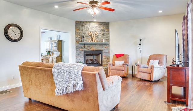14 Mi to Ark Encounter: Rural Corinth Escape! in Corinth