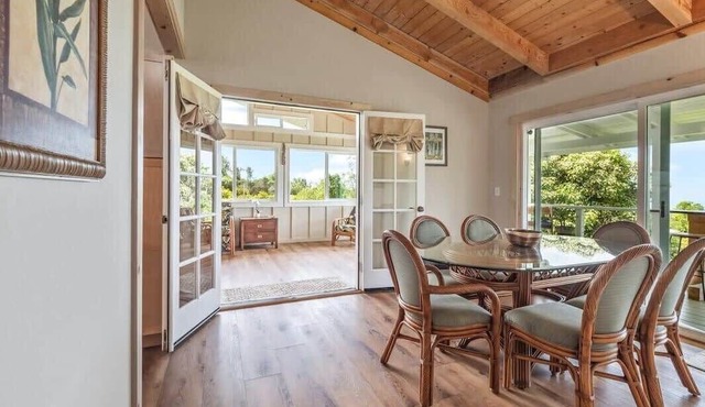 South Kona Farm House - 30 day minimum rental