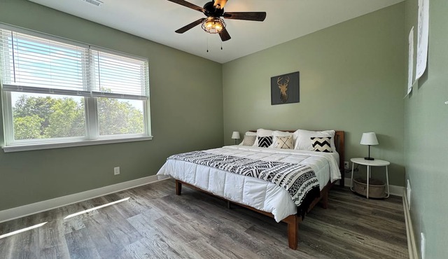 100 Acre Relaxing Retreat Near ARK- The Cabin in Williamstown