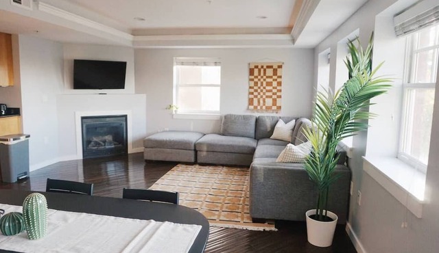 Modern Downtown Apartment Walk to Restaurants in Salt Lake City