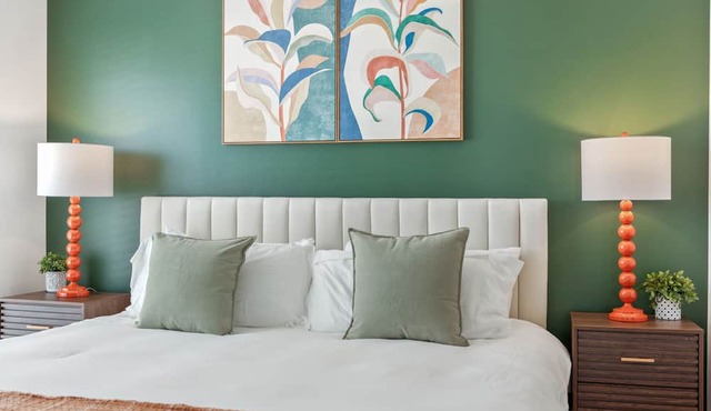 Stadium 5 mins | Luxury 2 Beds | Transit Friendly | Beltline+DT | Free Parking