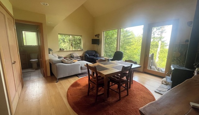 Beautiful, peaceful mountain view cabin.
