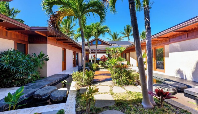 Luxurious Ocean View Villa in Gorgeous Pauoa Beach Mauna Lani Resort