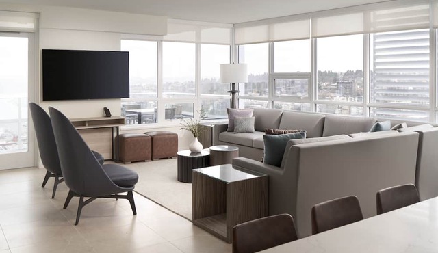 Luxury 3BR Sky Suite: Stunning Views, Pools, King Beds, Gourmet Kitchen, & More!