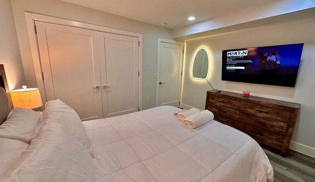 The Comfy Suite: 1BR with Free Parking in Paterson