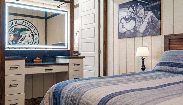 "The Florida Cracker "THE GREEN ROOM" READ our five stars review.