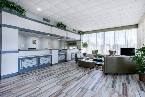 Quality Inn & Suites Brooksville I-75-Dade City