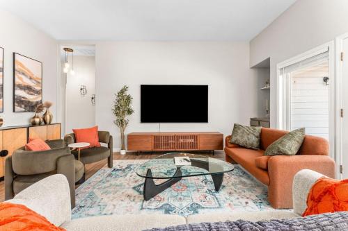 Experience Boise in a Newly Renovated Haven - 3 Bedroom - 2 Bath